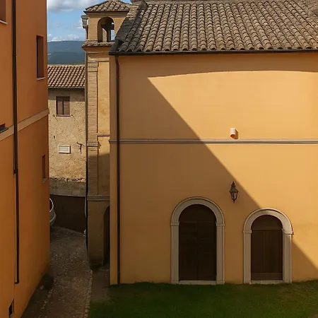 Bed & Breakfast La Comoedia Amelia